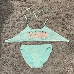 Selling a teal swimsuit size small (6/6x)